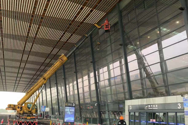 陈场镇玻璃幕墙维护和保养